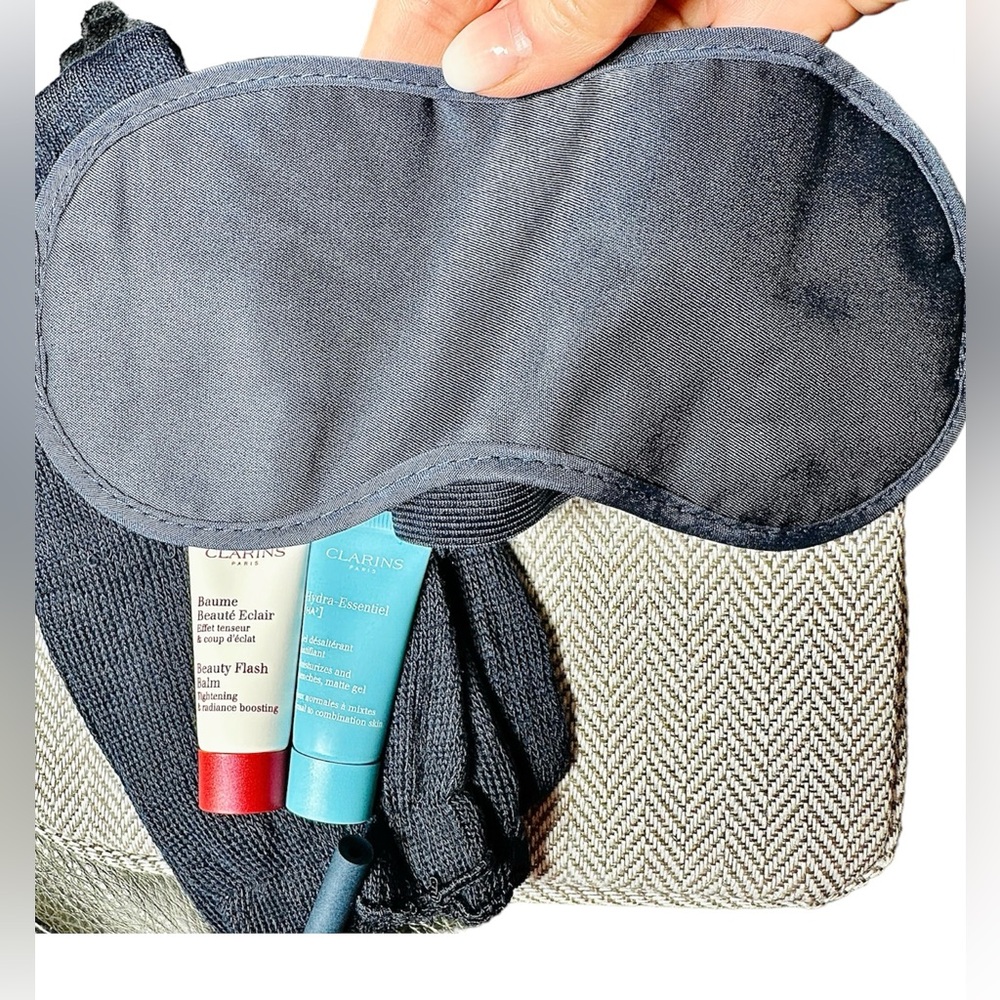 CLARINS Air France inflight blue & grey fabric zip amenity kit - Picture 12 of 12